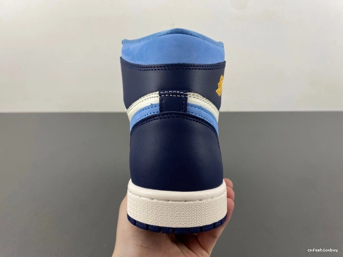 OG High Jordan 1 FD2596-400 in First Flight WMNS Air 0723